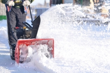 Snow Blowers – Good For Snow, Bad For Hands